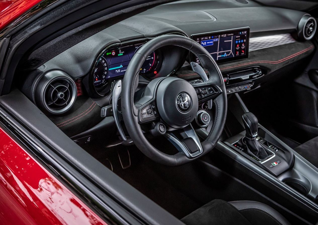 2023 Alfa Romeo Tonale 1.6 Diesel 130 HP DCT Boot Space