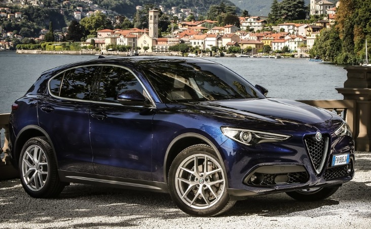 2020 Alfa Romeo Stelvio 2.0 4x4 280 dimensions with length, width and height