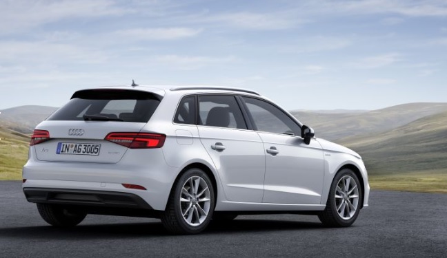 2017 Audi A3 1.5 150 HP S-Tronic Boot Space