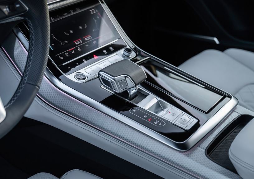 2024 Audi Q8 3.0 TDI quattro 286 HP Tiptronic Boot Space