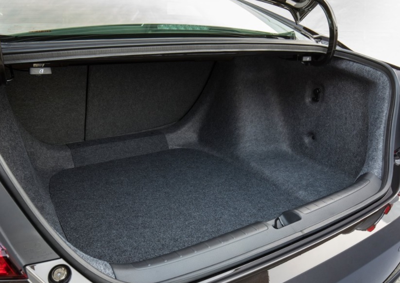 2021 Honda Accord 1.5 VTEC 190 dimensions with length, width and height