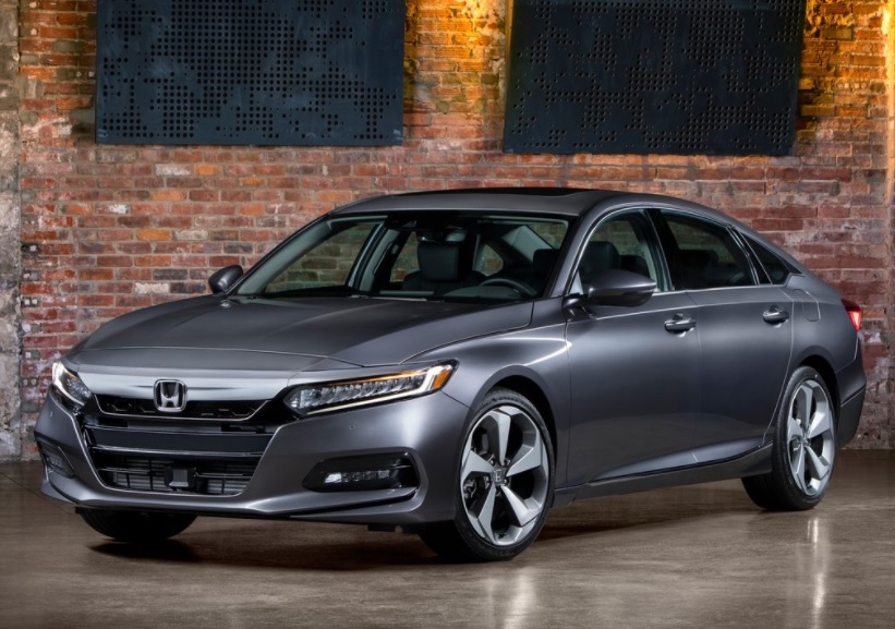 2022 Honda Accord 1.5 VTEC 190 dimensions with length, width and height