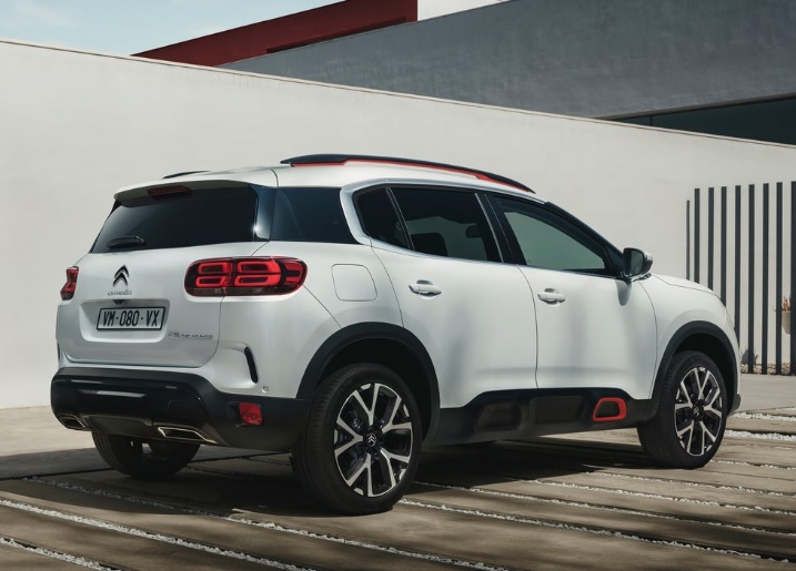 2022 Citroen C5 Aircross 1.6 PureTech 180 HP EAT8 Boot Space