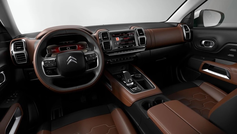 2019 Citroen C5 Aircross 1.6 PureTech 180 dimensions with length, width and height