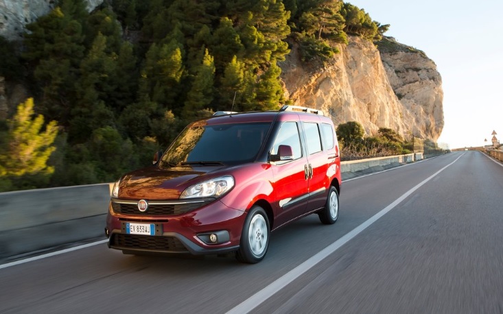 2021 Fiat Doblo Combi 1.3 Multijet 95 dimensions with length, width and height