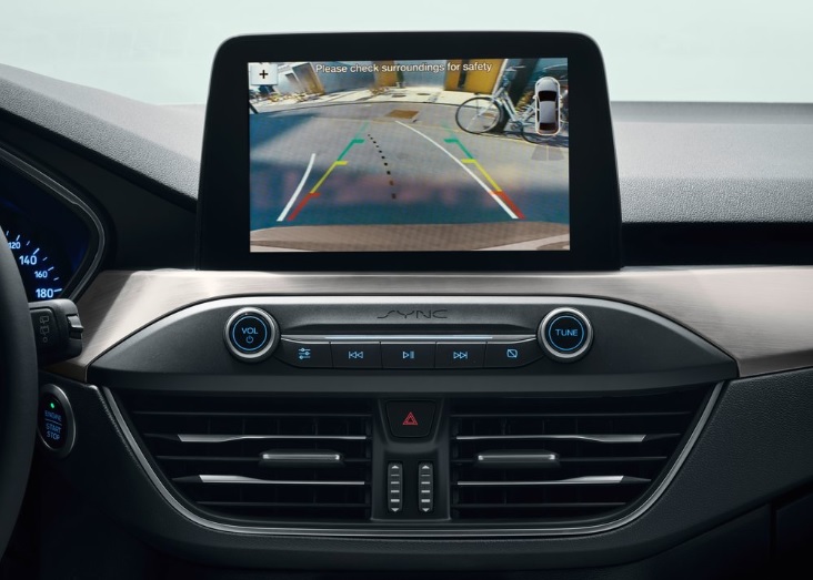 2020 Ford Focus SW 1.5 EcoBlue 120 dimensions with length, width and height