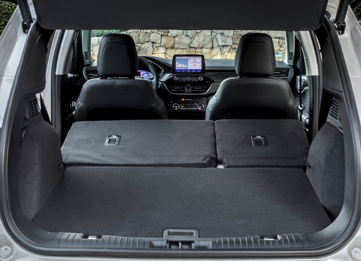 2023 Ford Kuga 1.5 EcoBlue 120 HP Automatic Boot Space