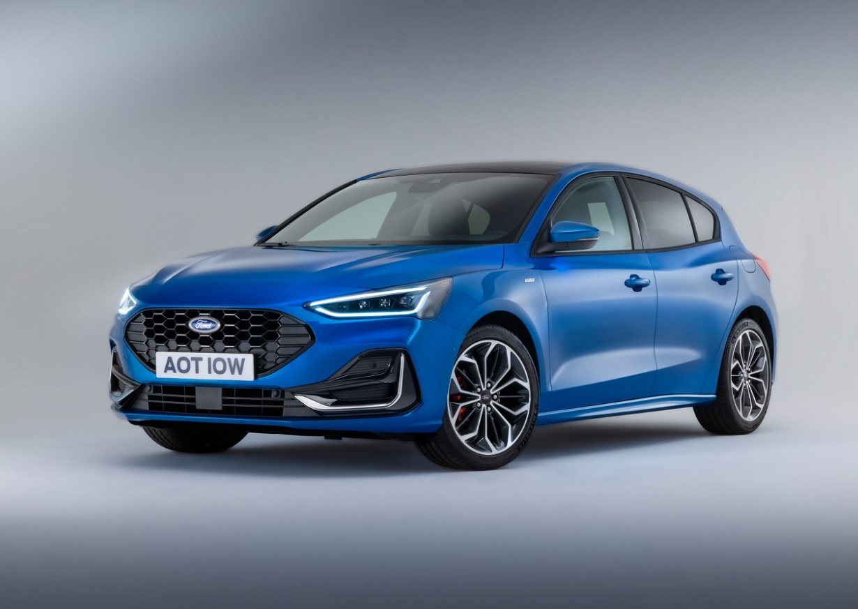 2022 Ford Focus HB 1.0 mHEV 125 dimensions with length, width and height