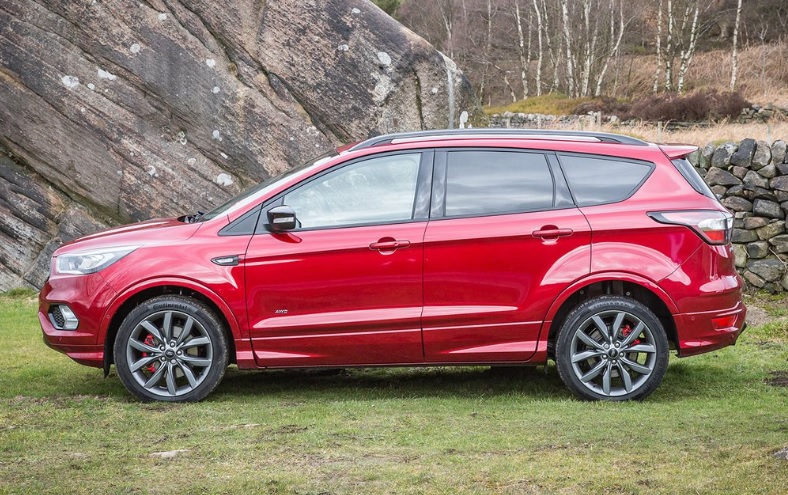 2019 Ford Kuga 1.5 EcoBoost 182 dimensions with length, width and height
