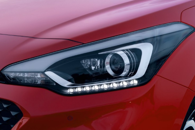 2020 Hyundai i20 1.4 MPI 100 dimensions with length, width and height