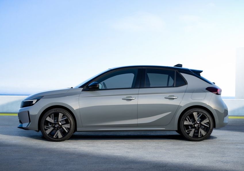 2024 Opel Corsa 1.2 100 HP AT Boot Space