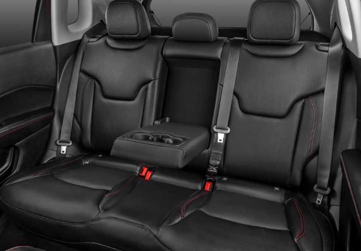 2017 Jeep Compass 1.4 170 dimensions with length, width and height