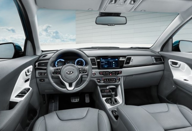 2021 Kia Niro 1.6 141 dimensions with length, width and height