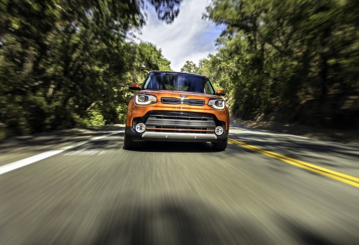 2017 Kia Soul 1.6 CRDi 136 dimensions with length, width and height