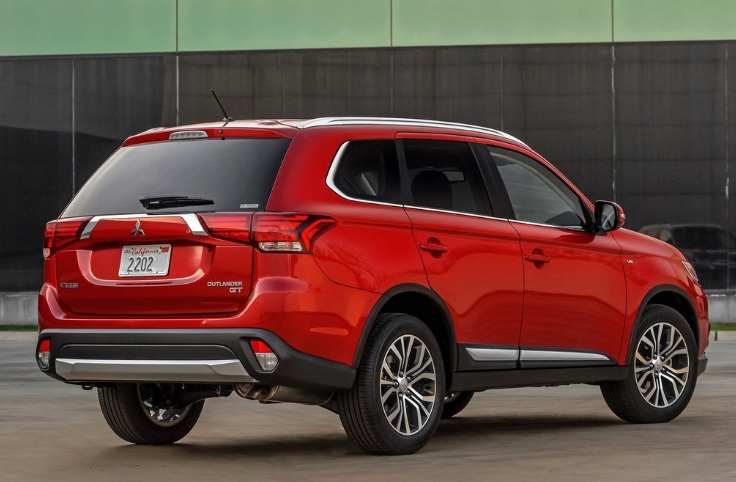 2017 Mitsubishi Outlander 2.0 150 HP CVT Boot Space