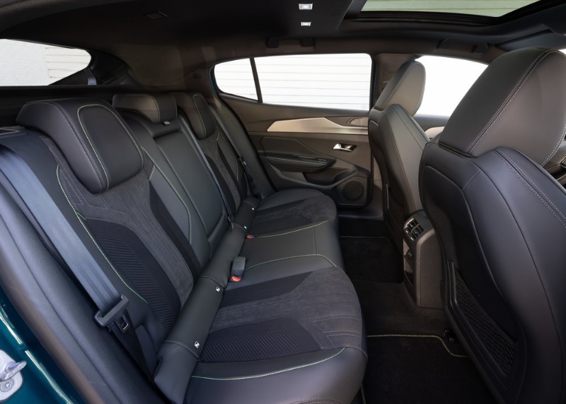 2024 Peugeot 408 1.2 PureTech 130 HP EAT Boot Space