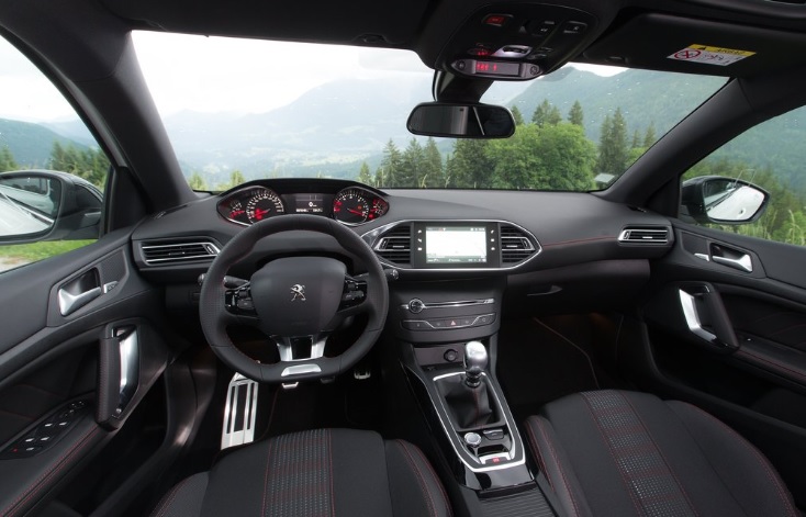 2021 Peugeot 308 1.2 PureTech 130 dimensions with length, width and height