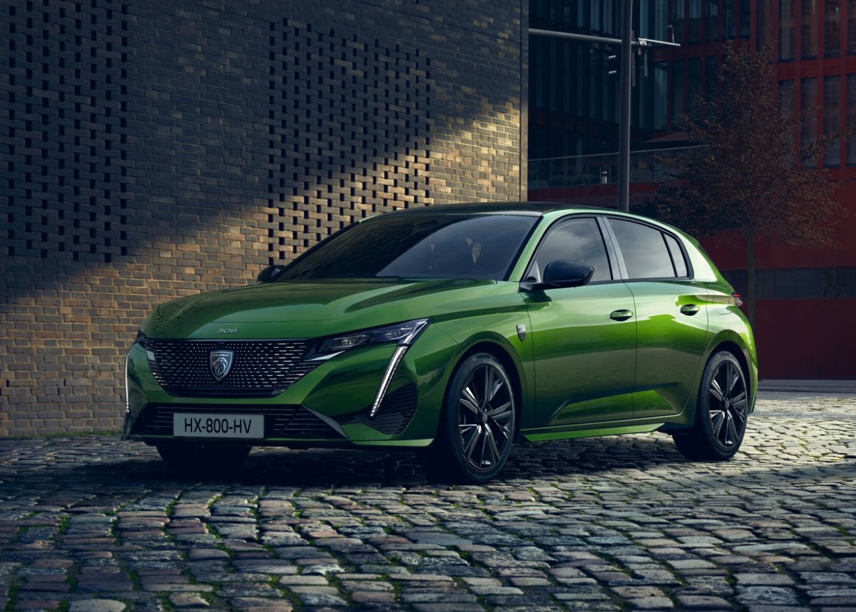 2023 Peugeot 308 Allure Comparison