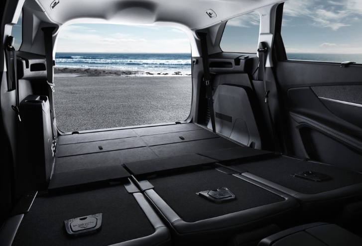 2019 Peugeot 5008 1.6 PureTech 180 dimensions with length, width and height