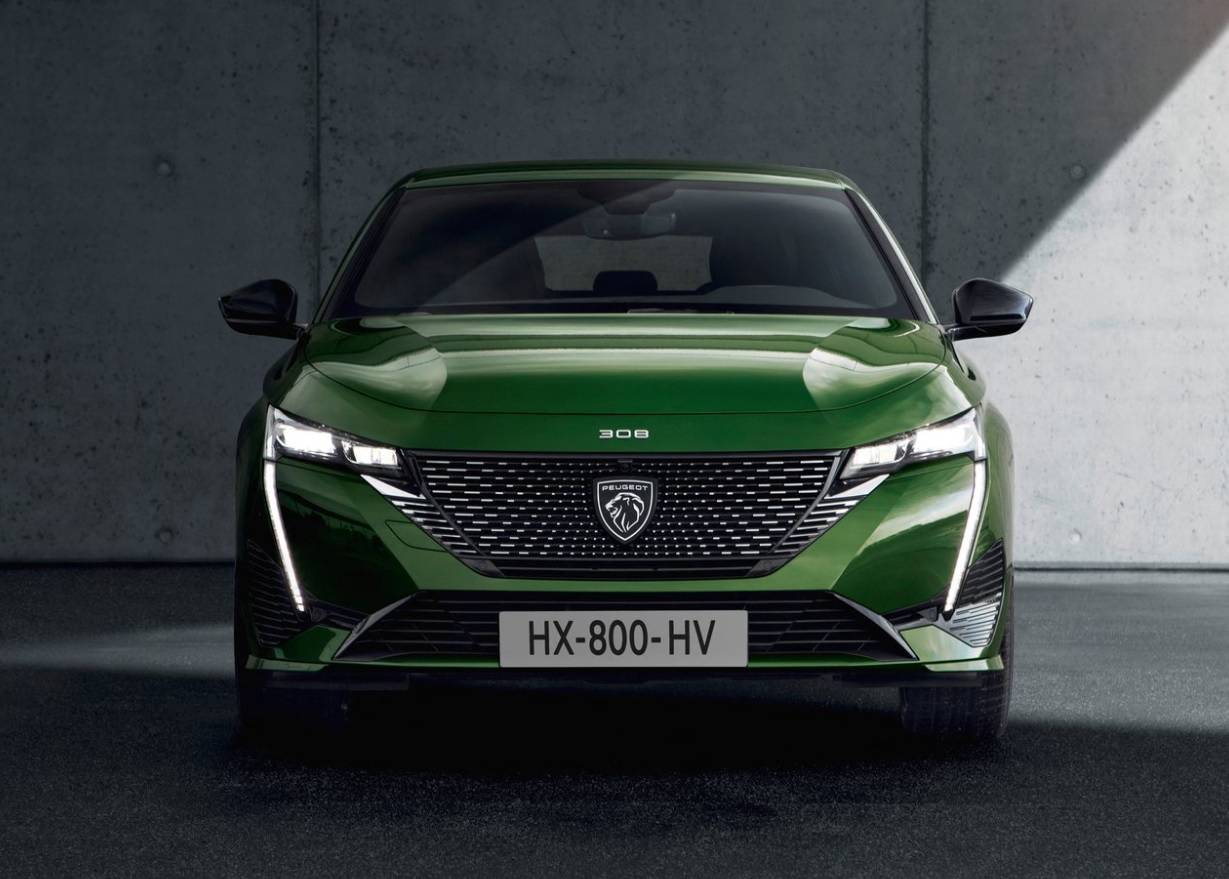 2022 Peugeot 308 1.2 PureTech Allure Comparison