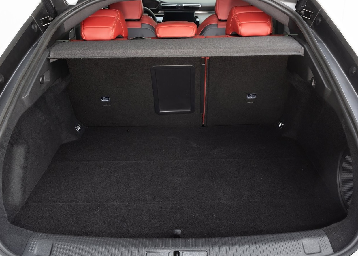 2023 Peugeot 508 1.5 BlueHDi 130 HP EAT Boot Space