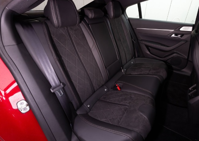 2021 Peugeot 508 1.6 PureTech 180 dimensions with length, width and height