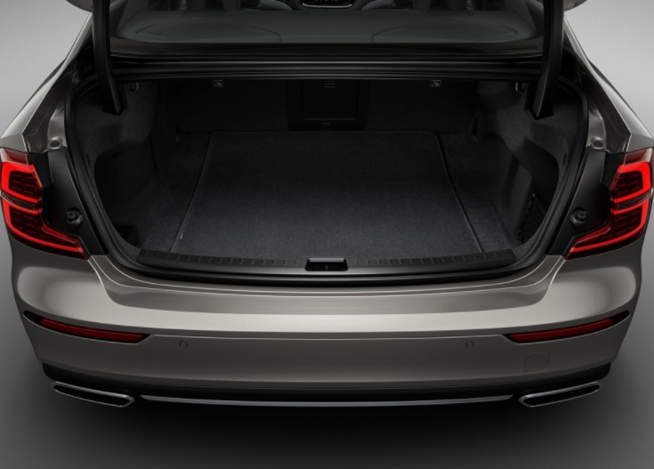 2021 Volvo S60 2.0 B5 250 dimensions with length, width and height