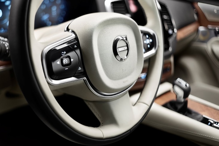 2020 Volvo XC90 2.0 B5 235 HP Geartronic Boot Space