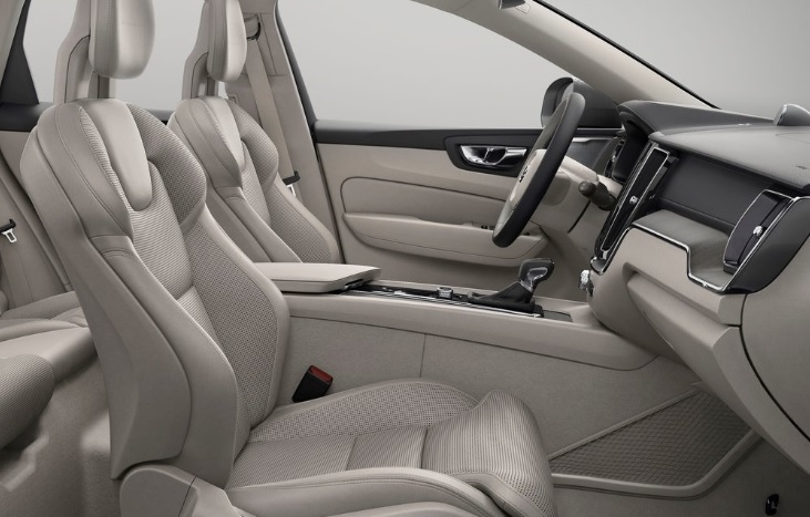 2018 Volvo XC60 2.0 D4 190 HP Automatic Boot Space