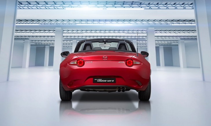 2017 Mazda MX-5 1.5 131 HP Manual Boot Space