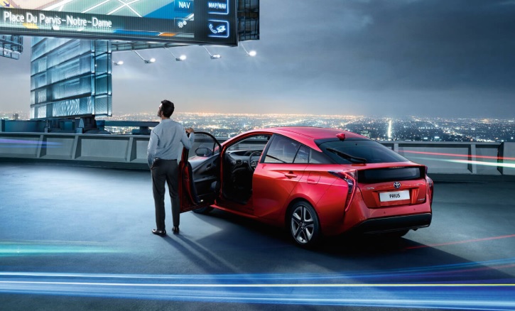 2018 Toyota Prius 1.8 122 dimensions with length, width and height