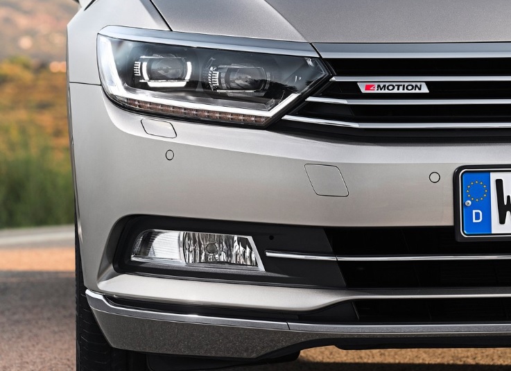 2017 Volkswagen Passat 1.4 TSI ACT 150 dimensions with length, width and height