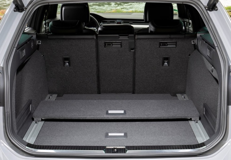 2023 Volkswagen Passat Variant 1.5 TSI ACT 150 dimensions with length, width and height