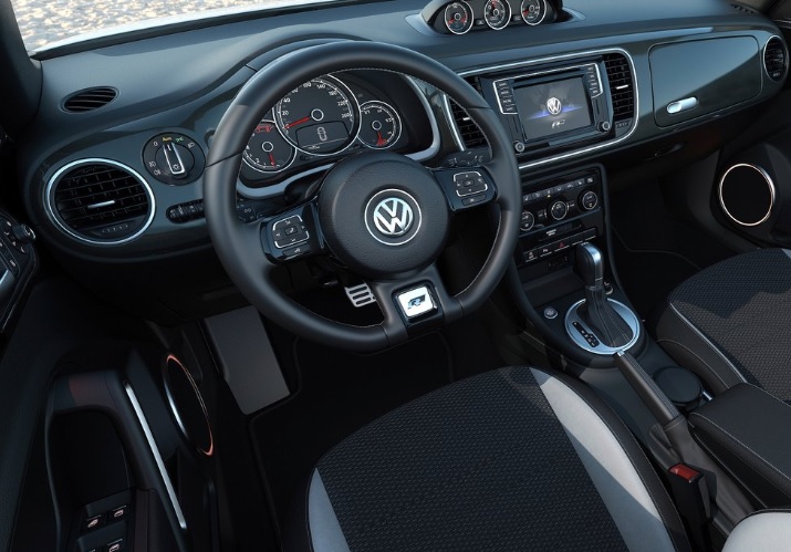 2016 Volkswagen Beetle 1.2 TSi 105 dimensions with length, width and height