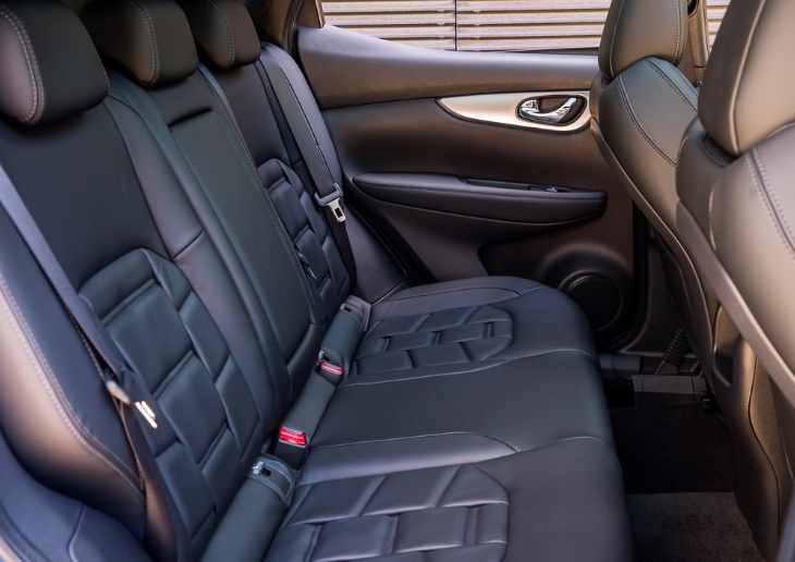 2020 Nissan Qashqai 1.3 DIG T 160 dimensions with length, width and height