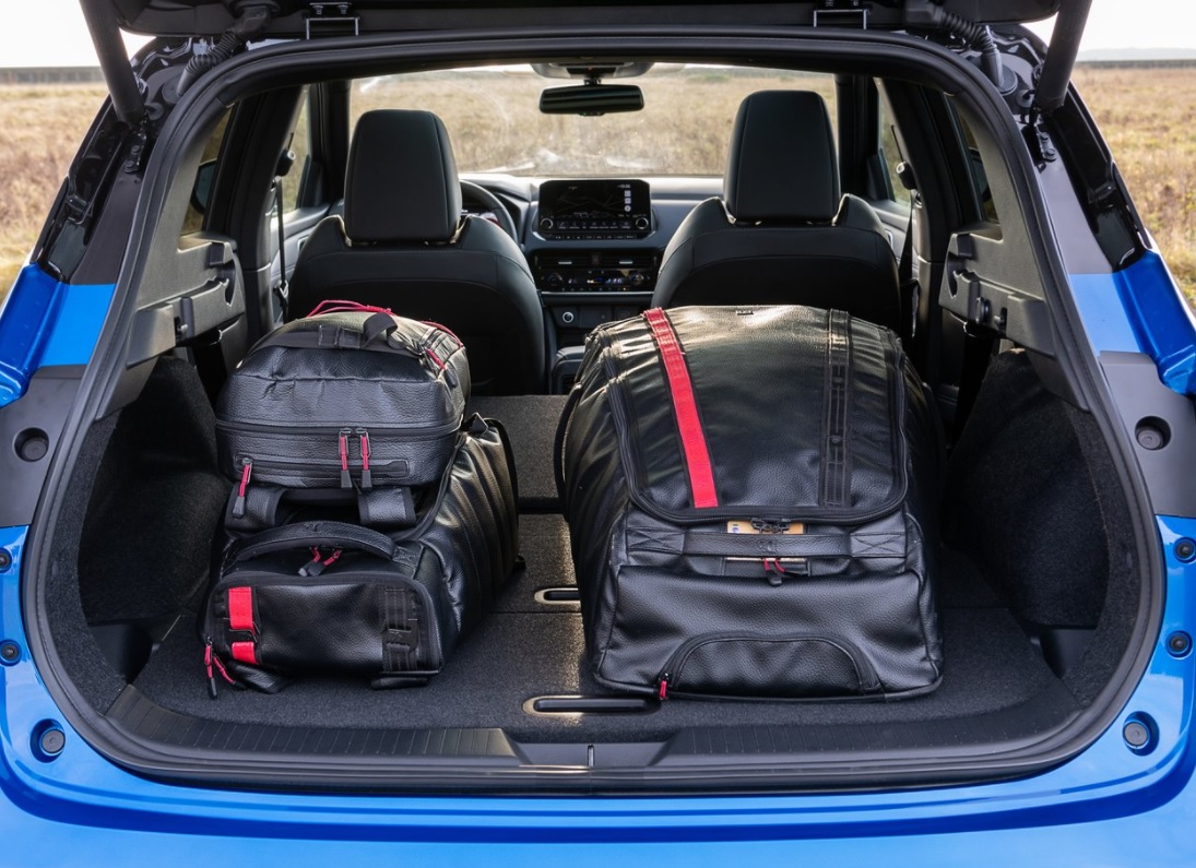 2023 Nissan Qashqai 1.3 DIGT 158 dimensions with length, width and height