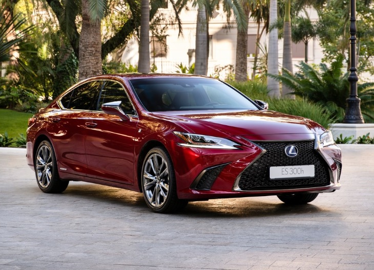 Lexus ES