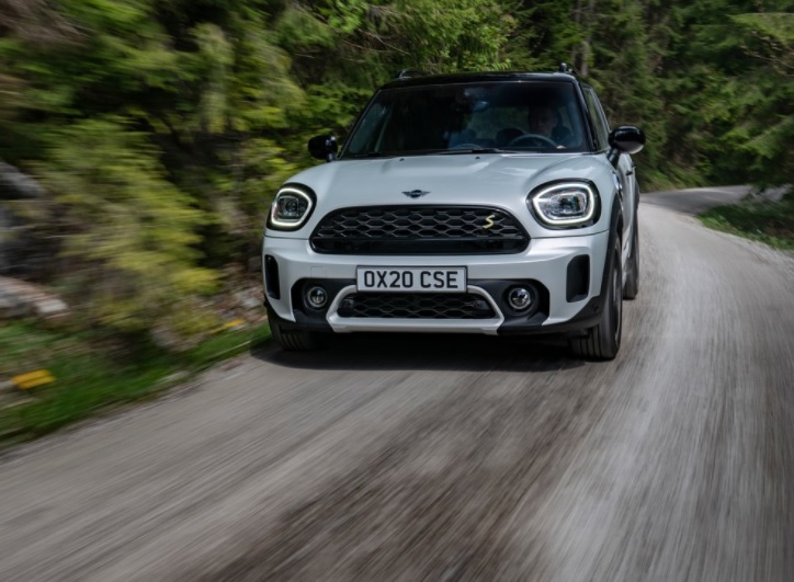 2021 Mini Cooper Countryman 1.5 One D 116 dimensions with length, width and height