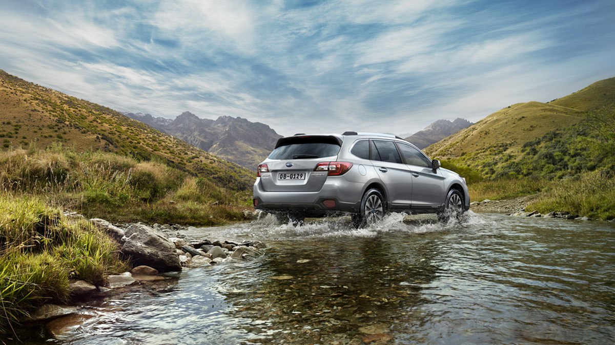 2019 Subaru Outback 2.0 D 150 dimensions with length, width and height