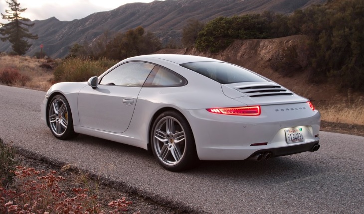 2014 Porsche 911 3.8 V8 500 dimensions with length, width and height