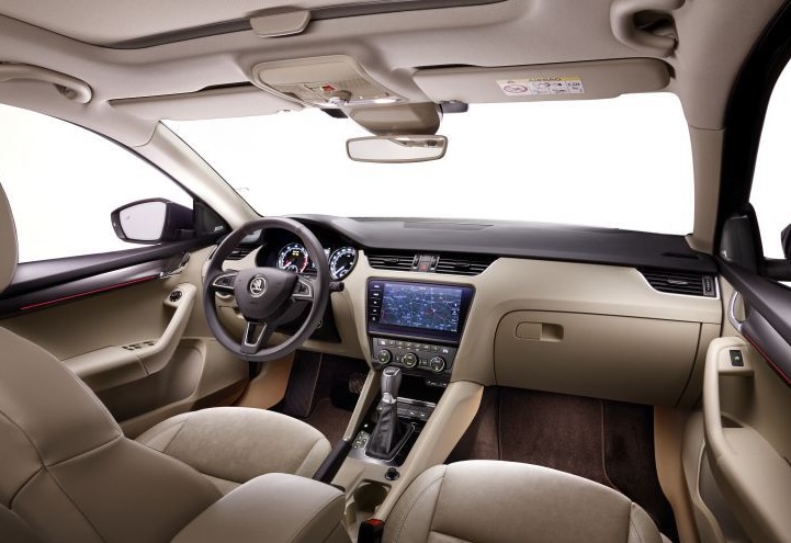 2020 Skoda Octavia 1.6 TDI 115 HP DSG Boot Space