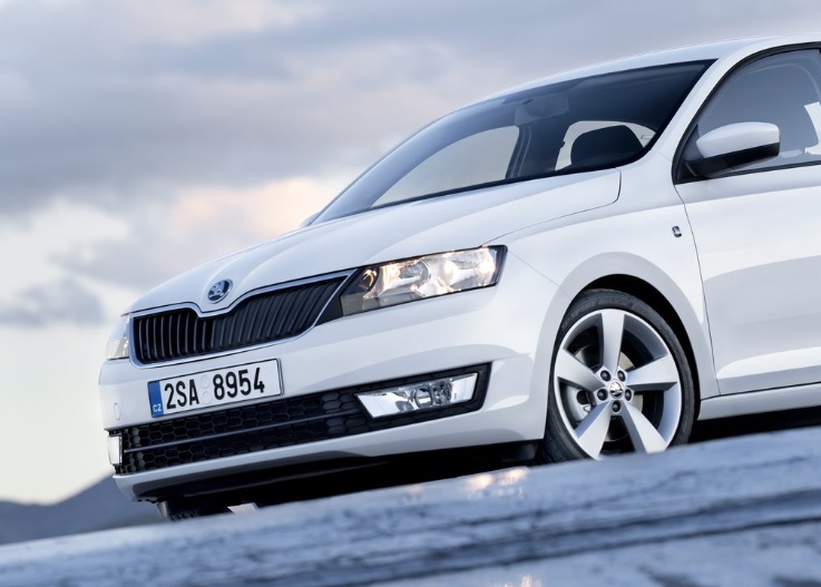 2017 Skoda Rapid 1.2 TSI 110 dimensions with length, width and height