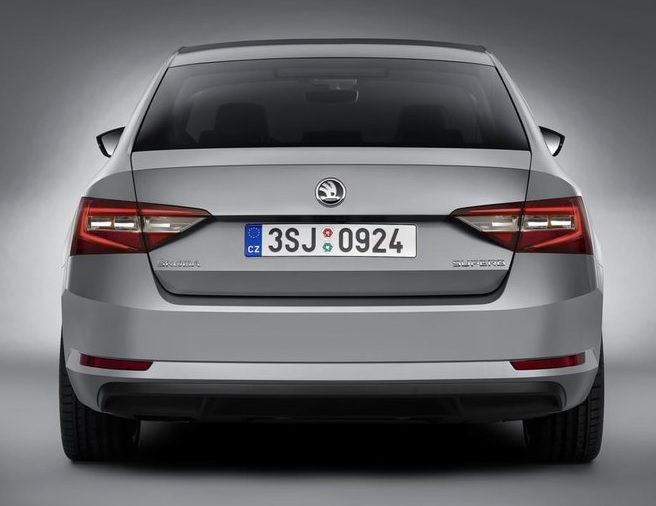 2017 Skoda Superb 1.4 TSI 150 dimensions with length, width and height