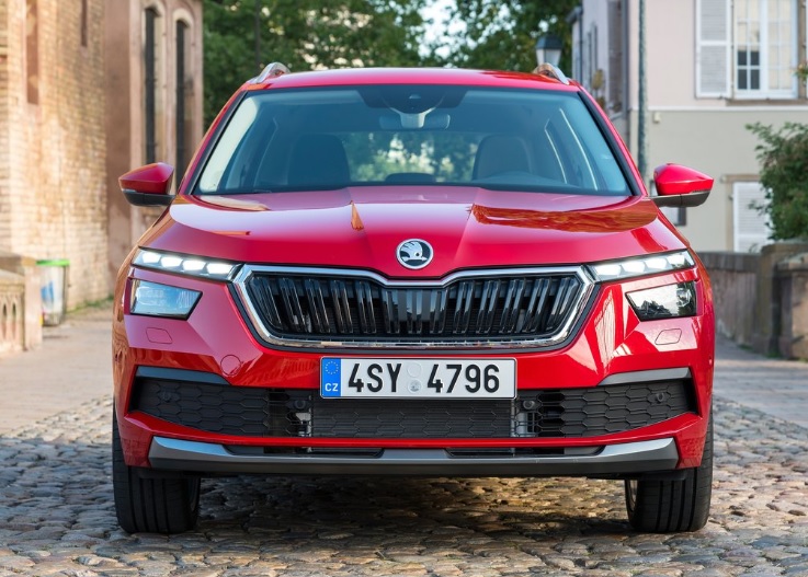 2020 Skoda Kamiq Premium Comparison