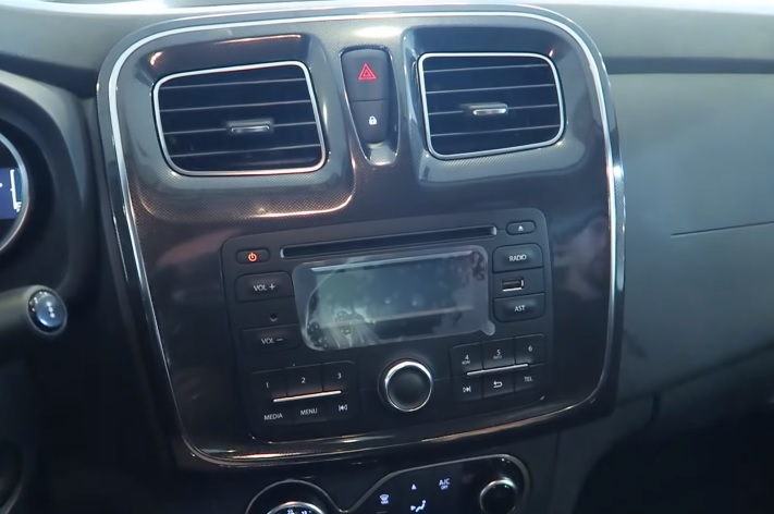 2018 Renault Symbol 1.5 DCi 90 dimensions with length, width and height