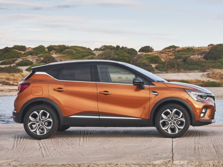 2021 Renault Captur 1.0 TCe 90 dimensions with length, width and height
