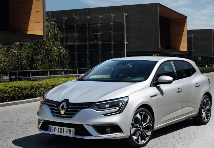 2018 Renault Megane HB 1.5 DCi 110 dimensions with length, width and height