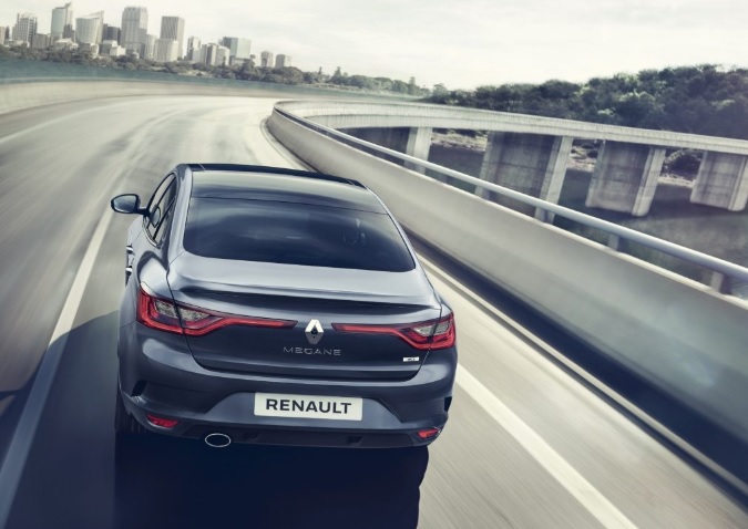 2019 Renault Megane 1.5 DCi 110 dimensions with length, width and height