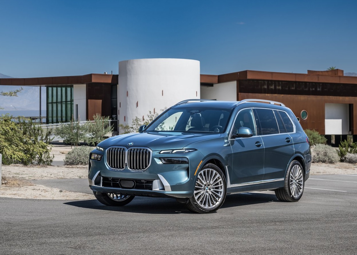 2023 BMW X7 3.0 xDrive40d 340 HP Steptronic Boot Space