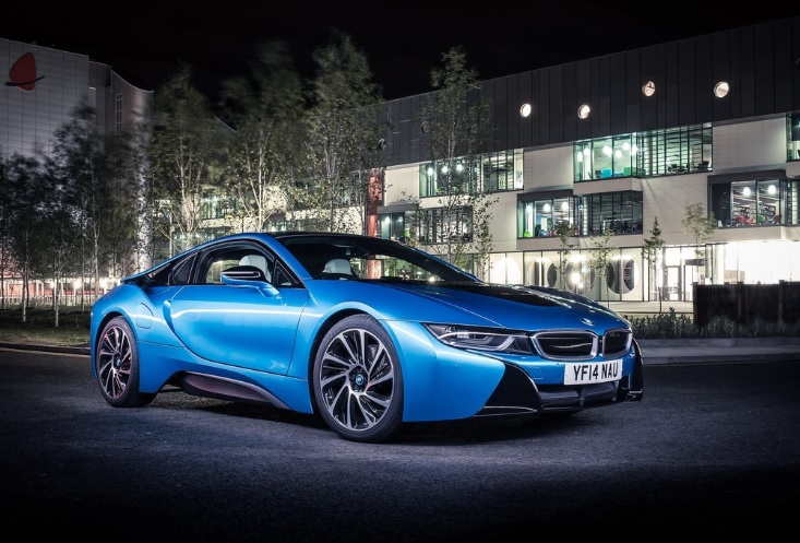 2016 BMW i8 1.5 362 dimensions with length, width and height